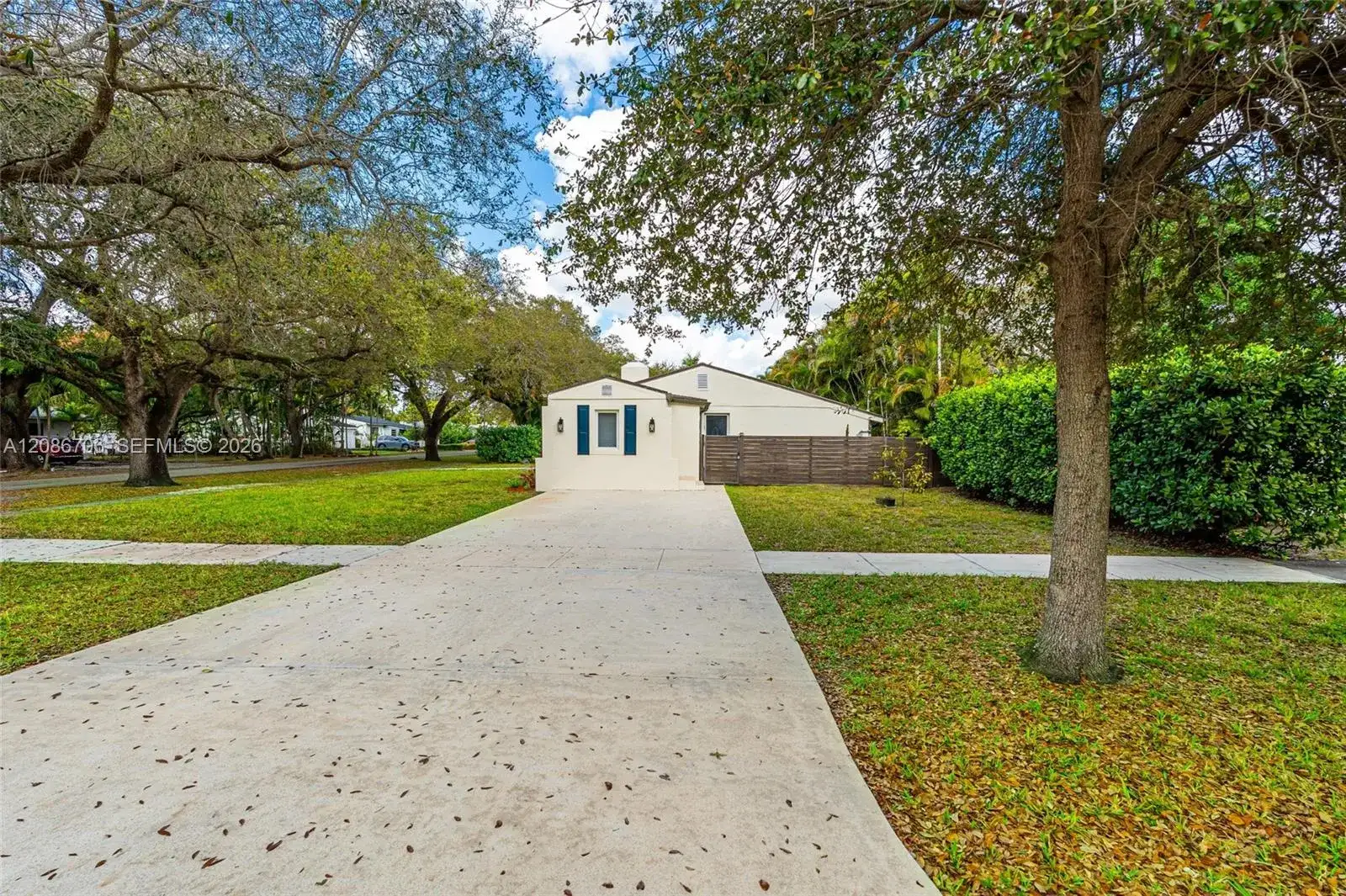 295 De Leon Dr, Miami Springs FL 33166 photo 5