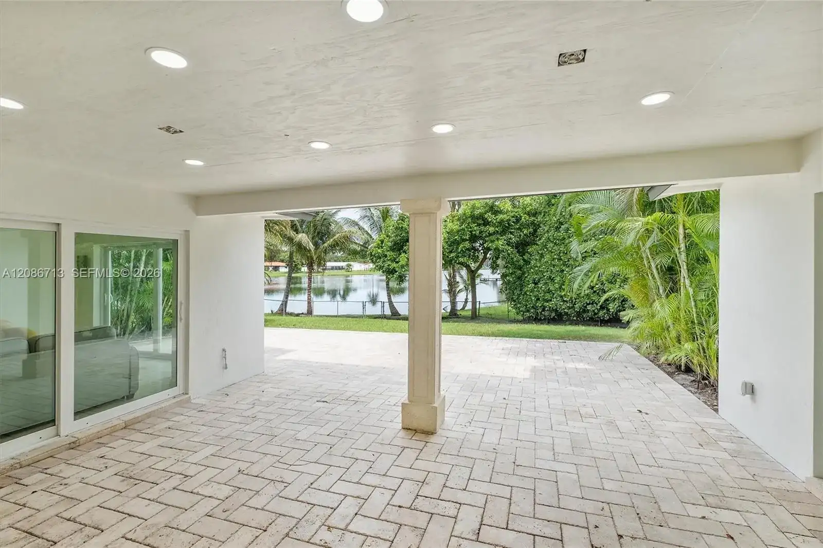 7111 Bamboo St, Miami Lakes FL 33014 photo 3