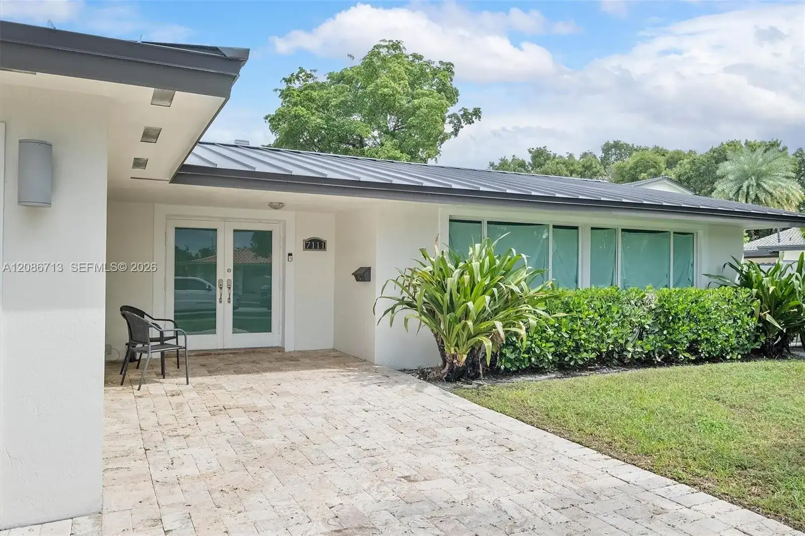 7111 Bamboo St, Miami Lakes FL 33014 photo 4
