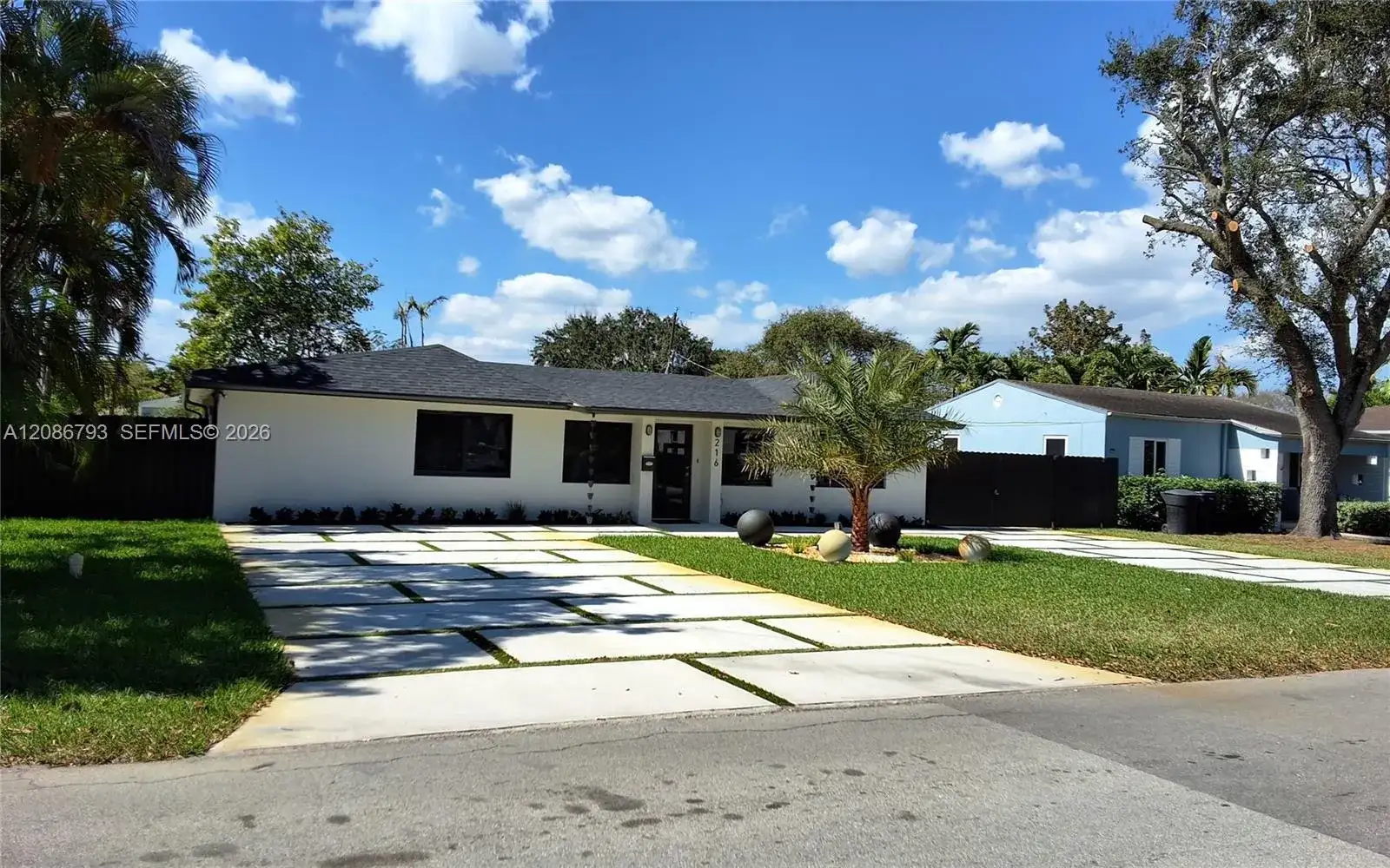 216 Shadow Way, Miami Springs FL 33166 photo 2