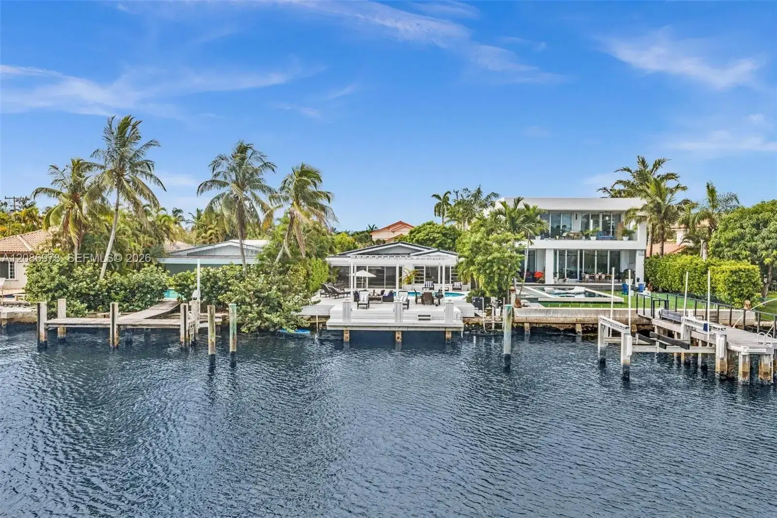 1405 Stillwater Dr, Miami Beach FL 33141 photo 4