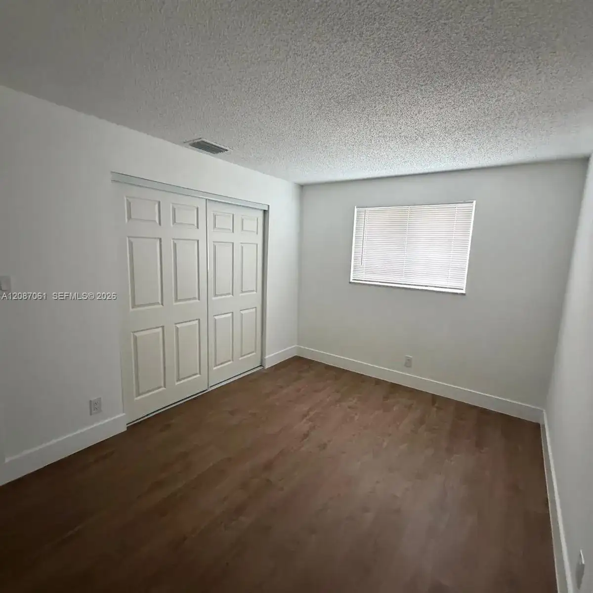 3932 NW 39th Ave, Lauderdale Lakes FL 33309 photo 2