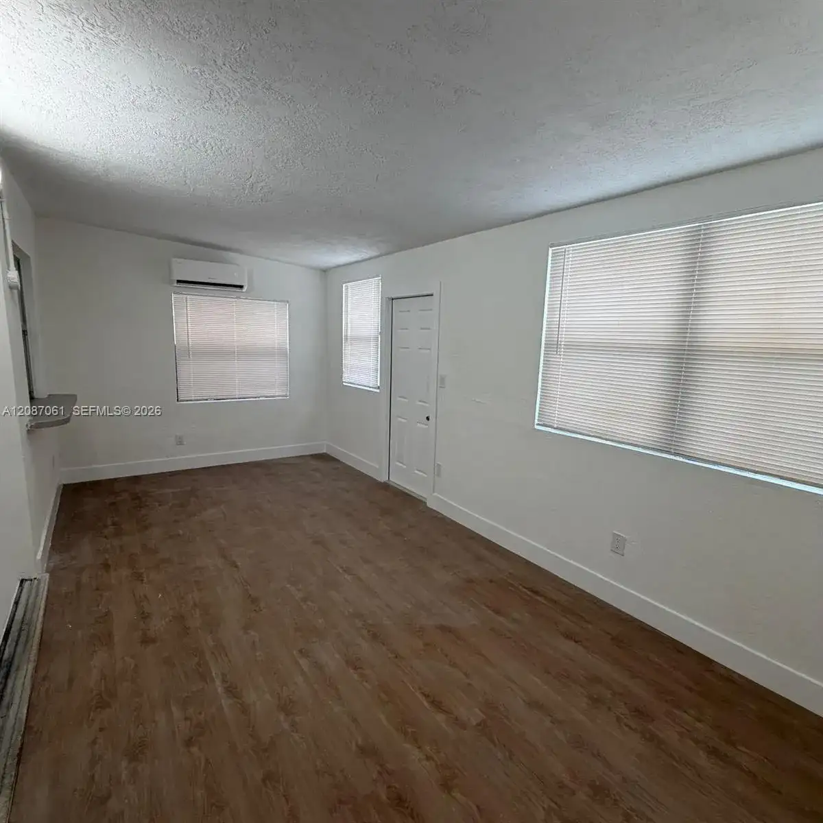 3932 NW 39th Ave, Lauderdale Lakes FL 33309 photo 4