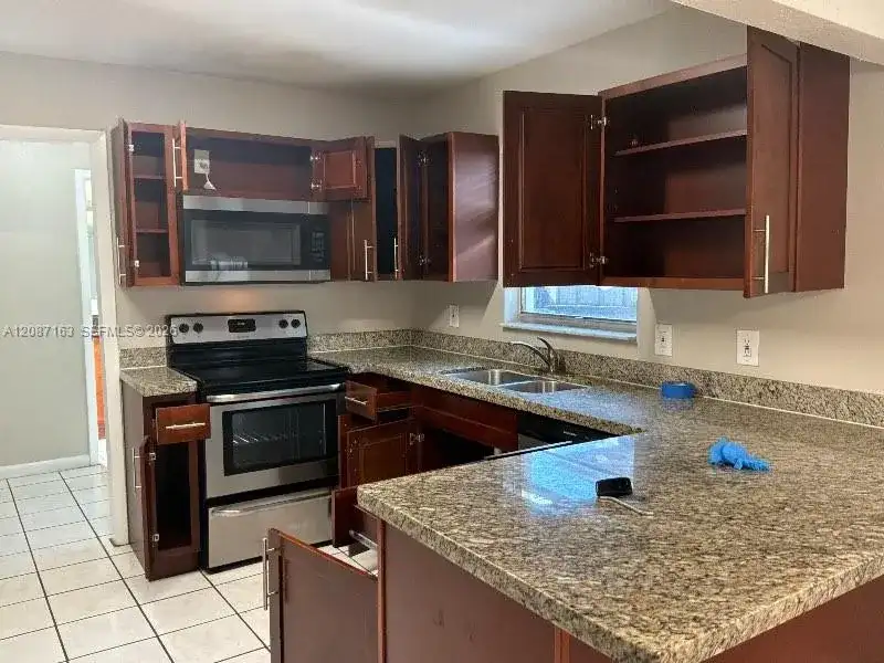 617 S A St, Lake Clarke Shores FL 33460 photo 5