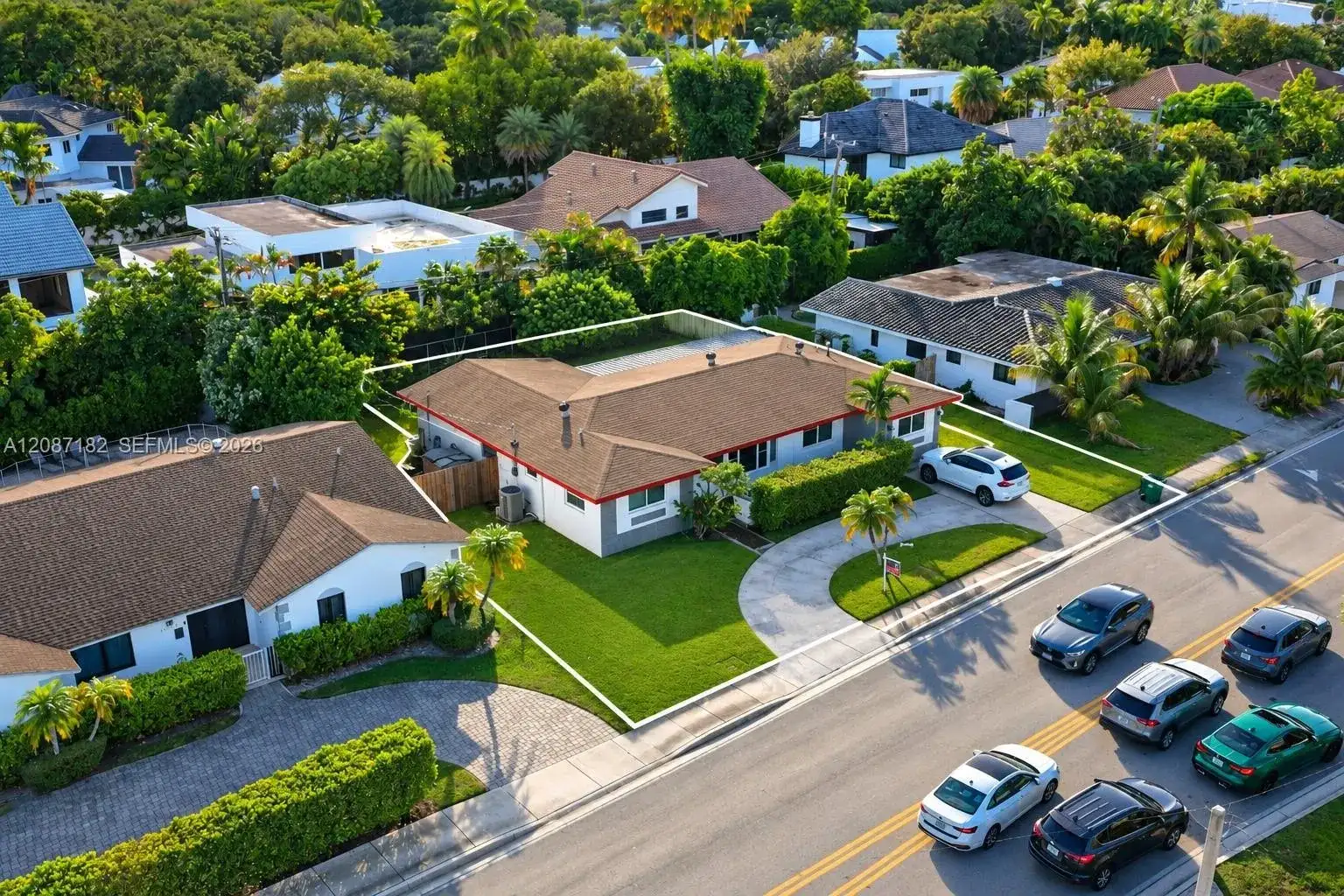 20120 Highland Lakes Blvd, Miami FL 33179 photo 2