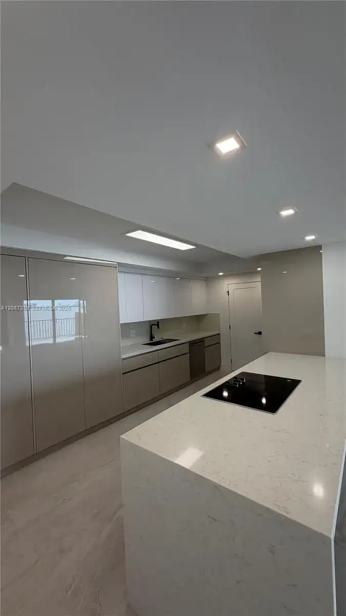 1800 NE 114th St # 605, North Miami FL 33181 photo 5
