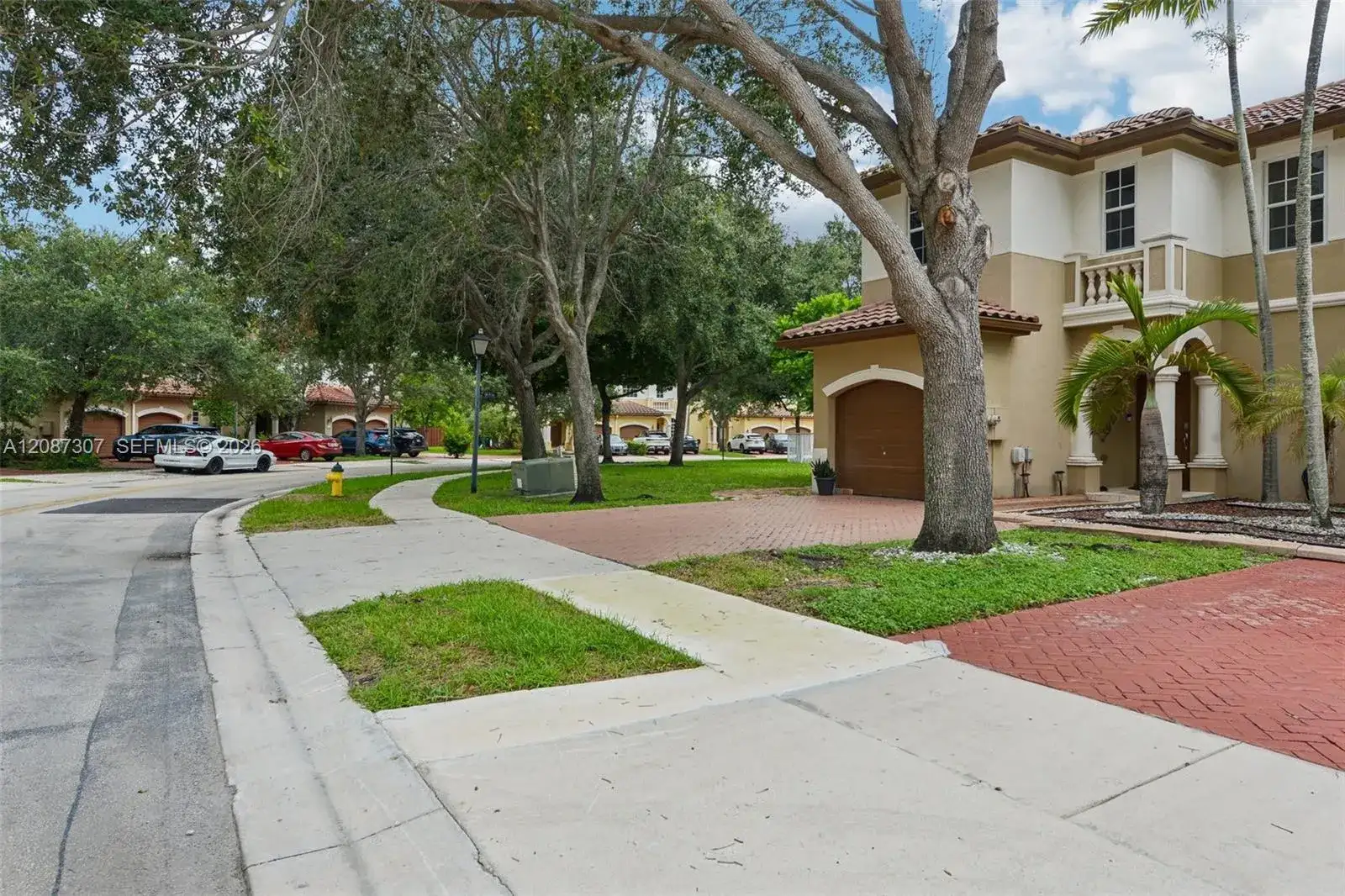 14127 SW 51st Ln, Miramar FL 33027 photo 2