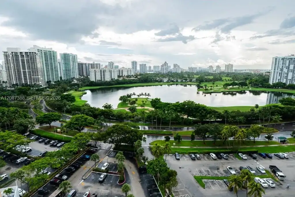 3701 N Country Club Dr # 1807, Aventura FL 33180 photo 4