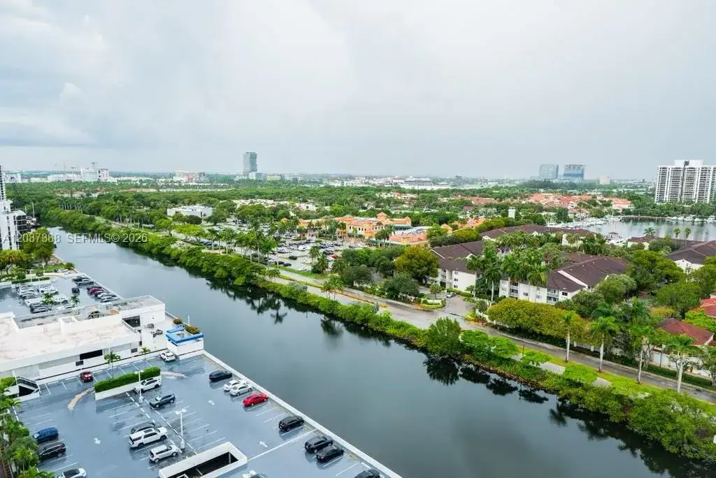 3701 N Country Club Dr # 1807, Aventura FL 33180 photo 5