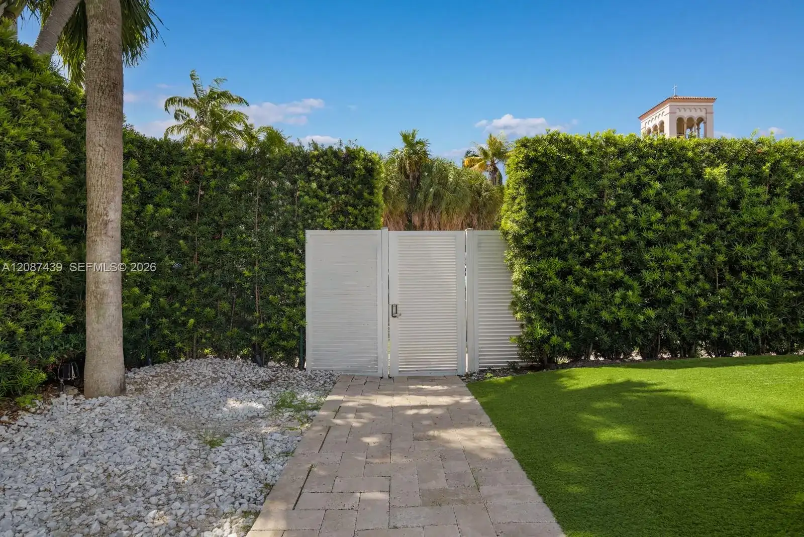 3909 Garden Ave, Miami Beach FL 33140 photo 3
