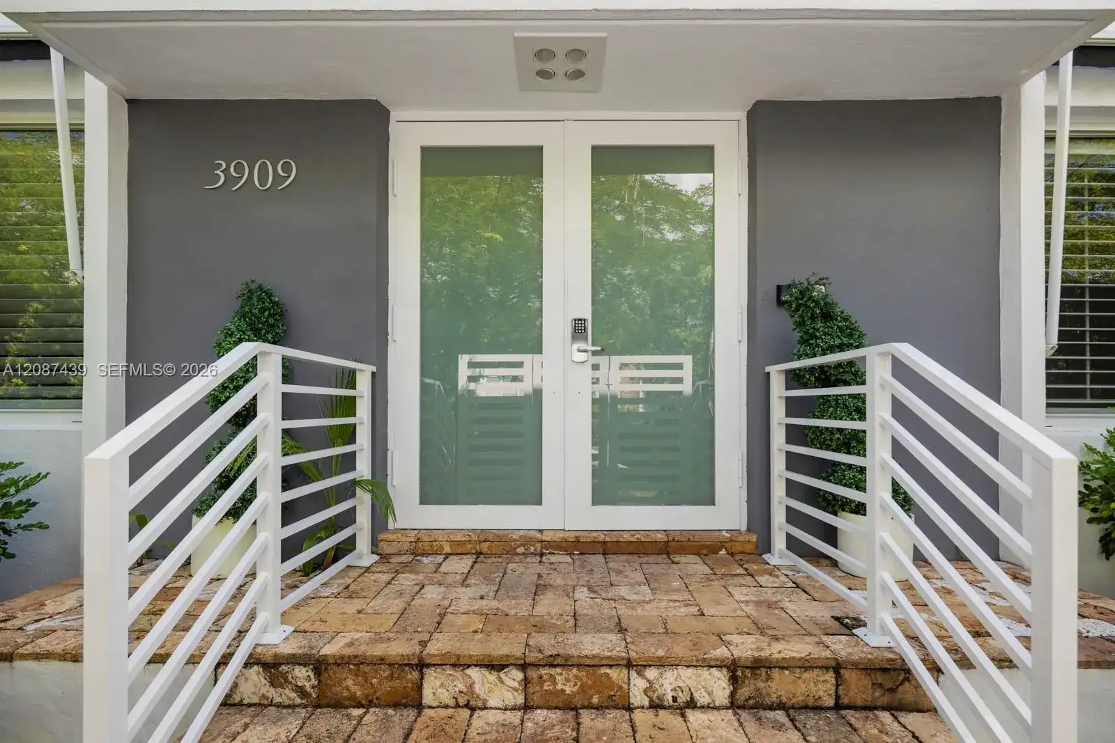 3909 Garden Ave, Miami Beach FL 33140 photo 5