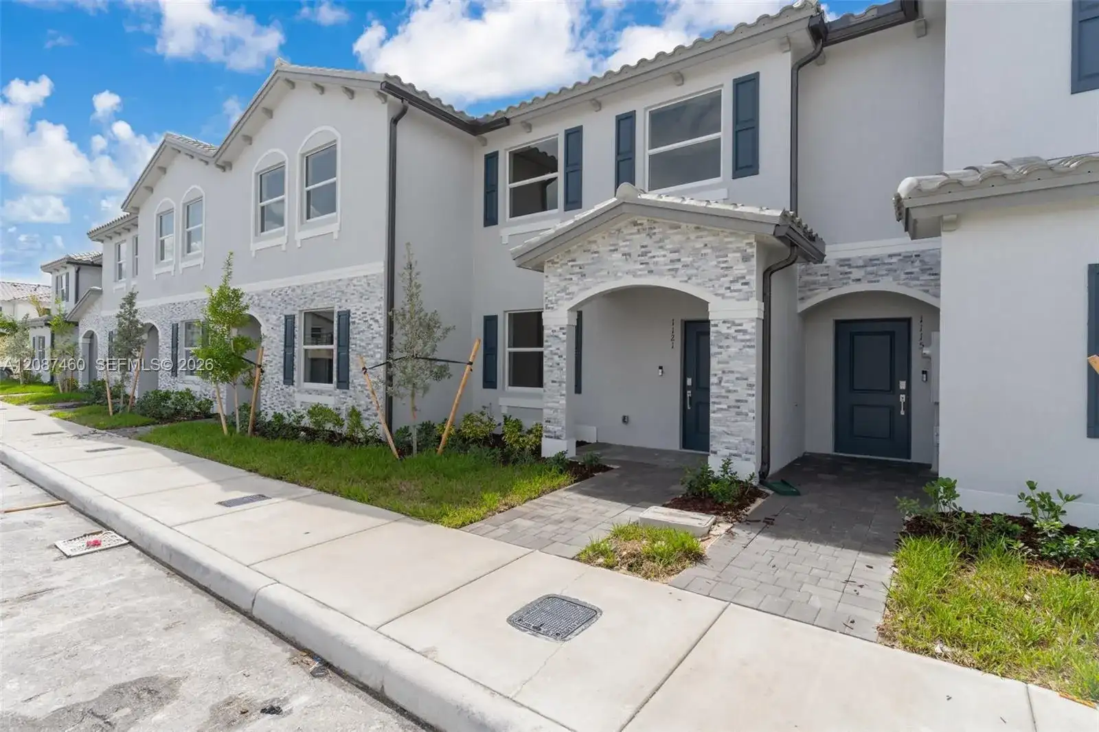 1081 SE 3rd St, Florida City FL 33034 photo 2