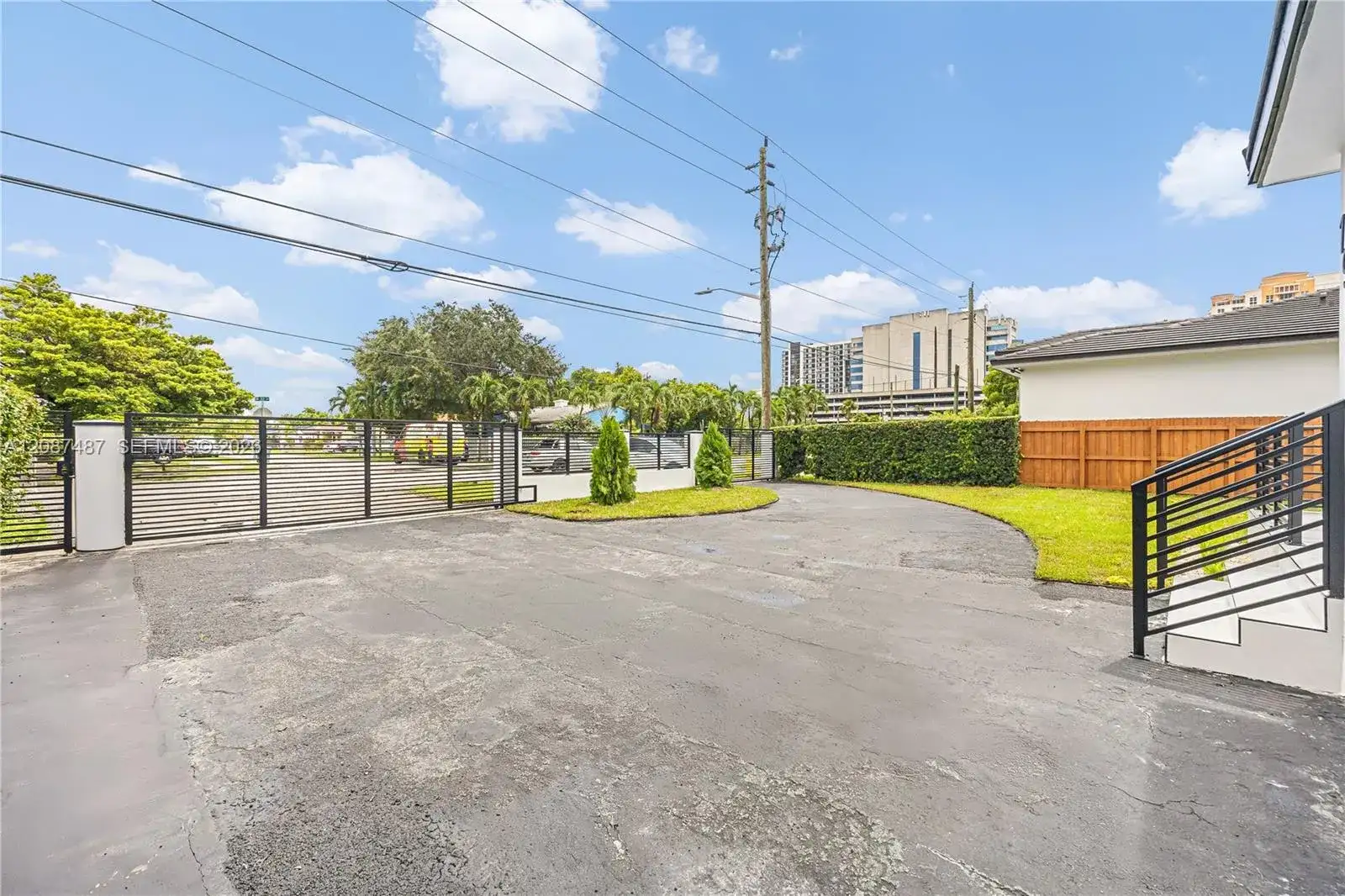 1980 SW 32nd Ave, Miami FL 33145 photo 5