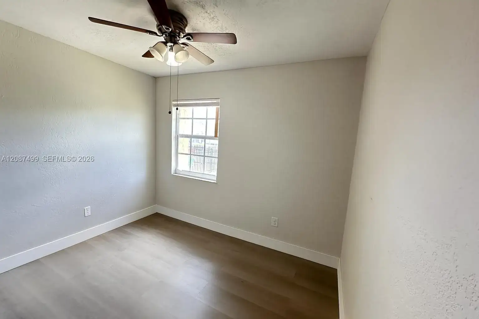 3611 NW 194th Ter, Miami Gardens FL 33056 photo 4