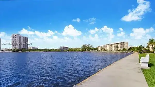 2861 Leonard Dr # F207, Aventura FL 33160 photo 4