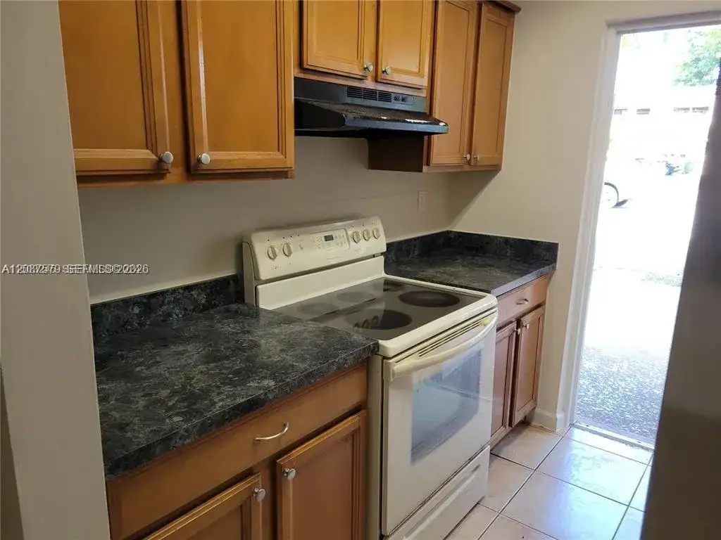8704 NW 35th St # 105, Coral Springs FL 33065 photo 2