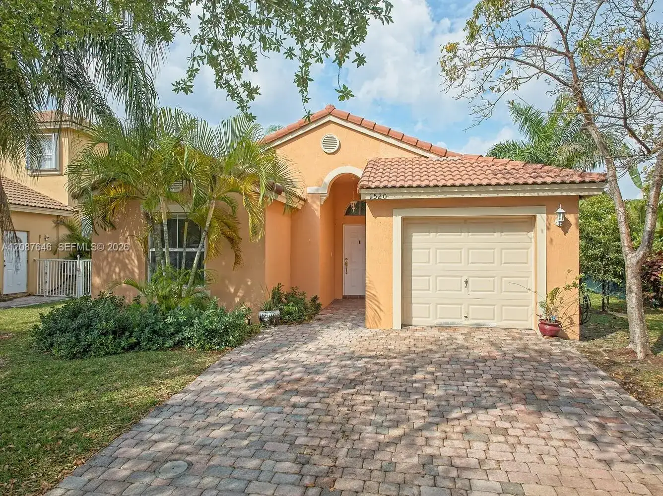 1520 SE 17th Ave, Homestead FL 33035 photo 2