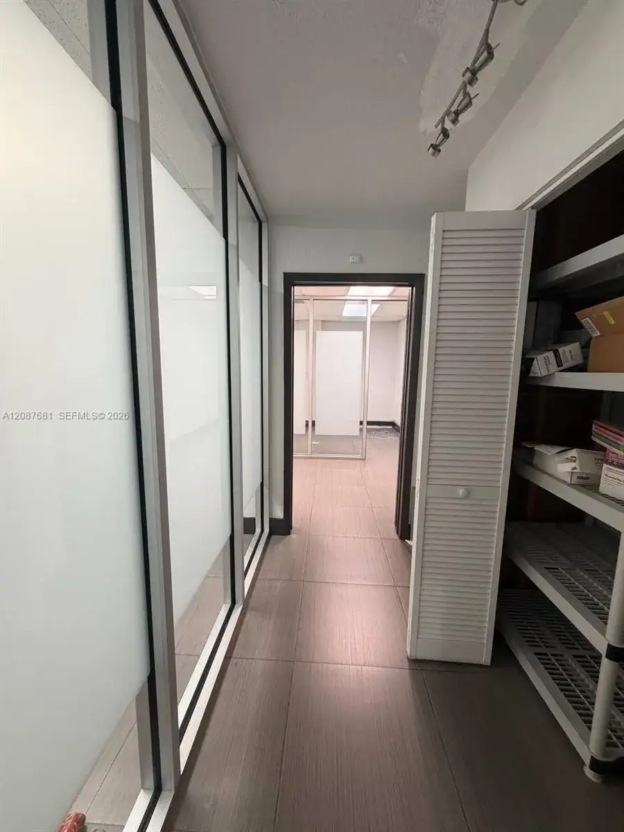 10850 NW 27th St, Doral FL 33172 photo 3