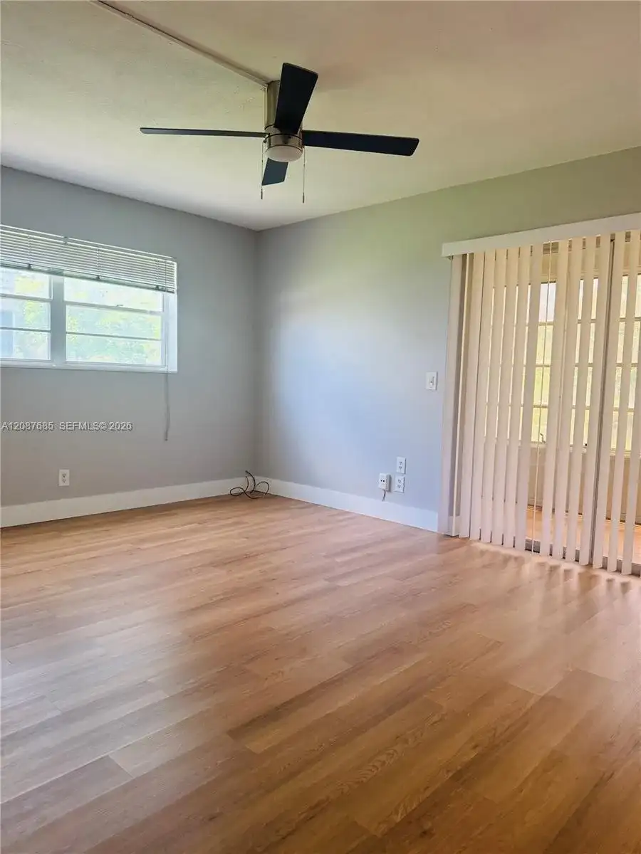21 Windsor B # 21, West Palm Beach FL 33417 photo 5