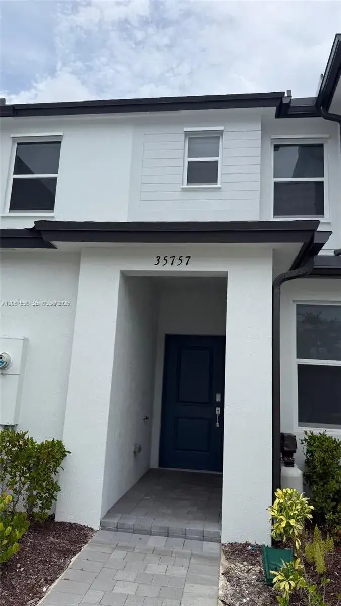 35757 SW 178th Pl # 35757, Homestead FL 33034 photo 2
