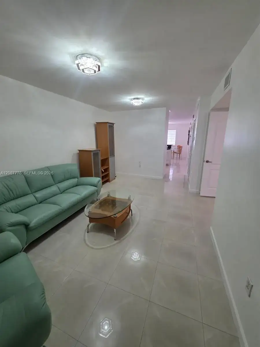 4691 NW 9th St # 204, Miami FL 33126 photo 2