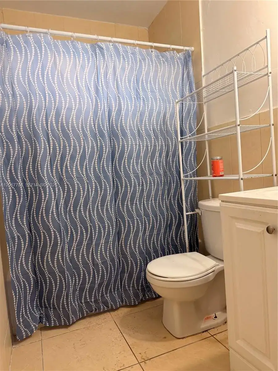 770 NE 128th St # 304, North Miami FL 33161 photo 5