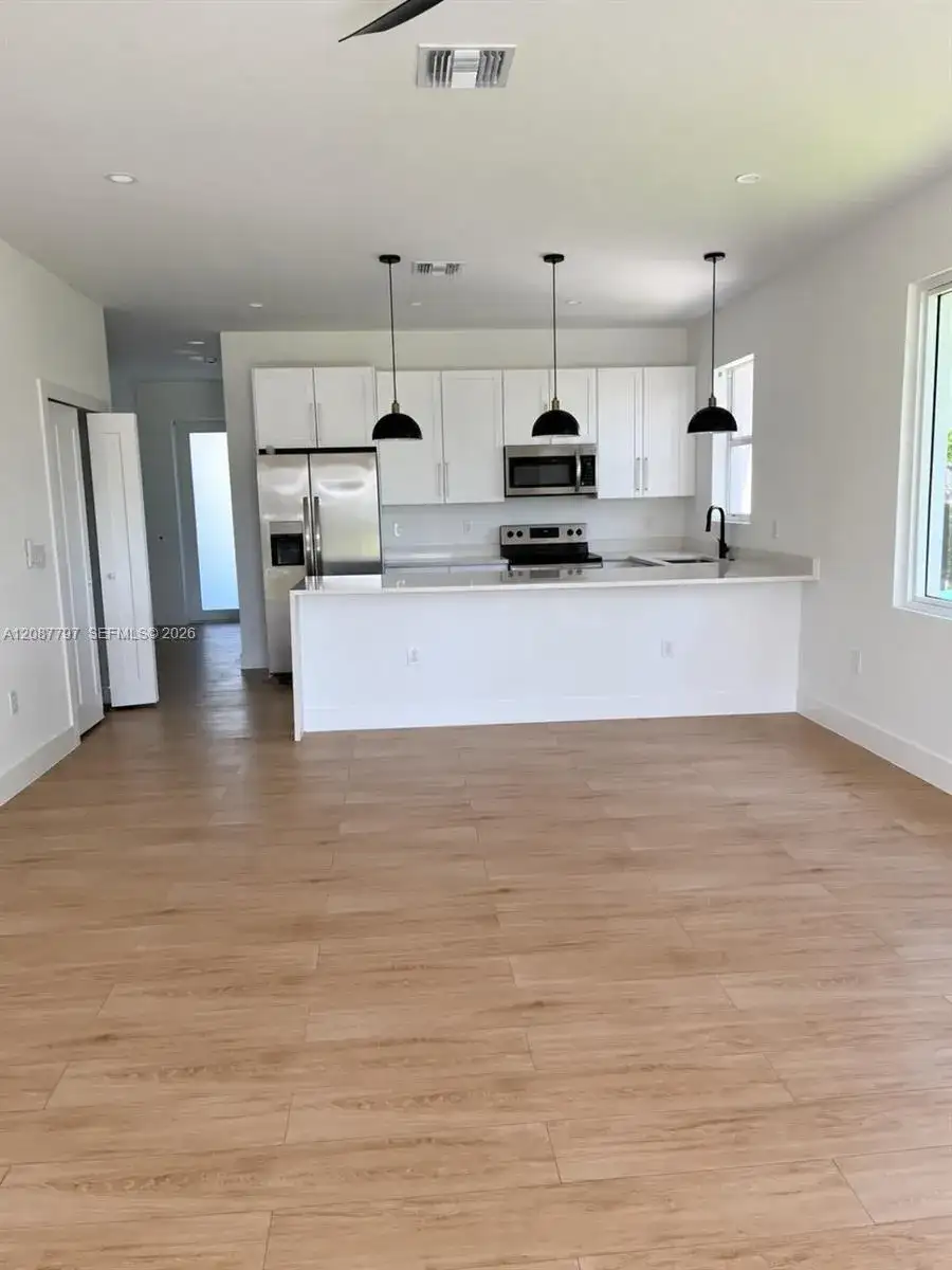 319 S Lorena Ave, Lehigh Acres FL 33974 photo 5