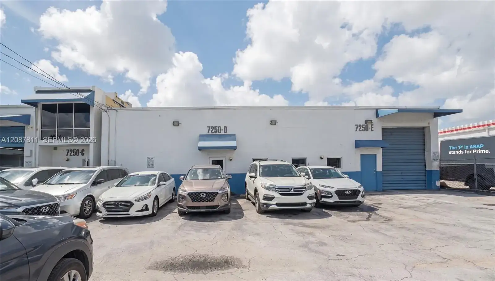 7250 NW 41st St, Miami FL 33166 photo 2