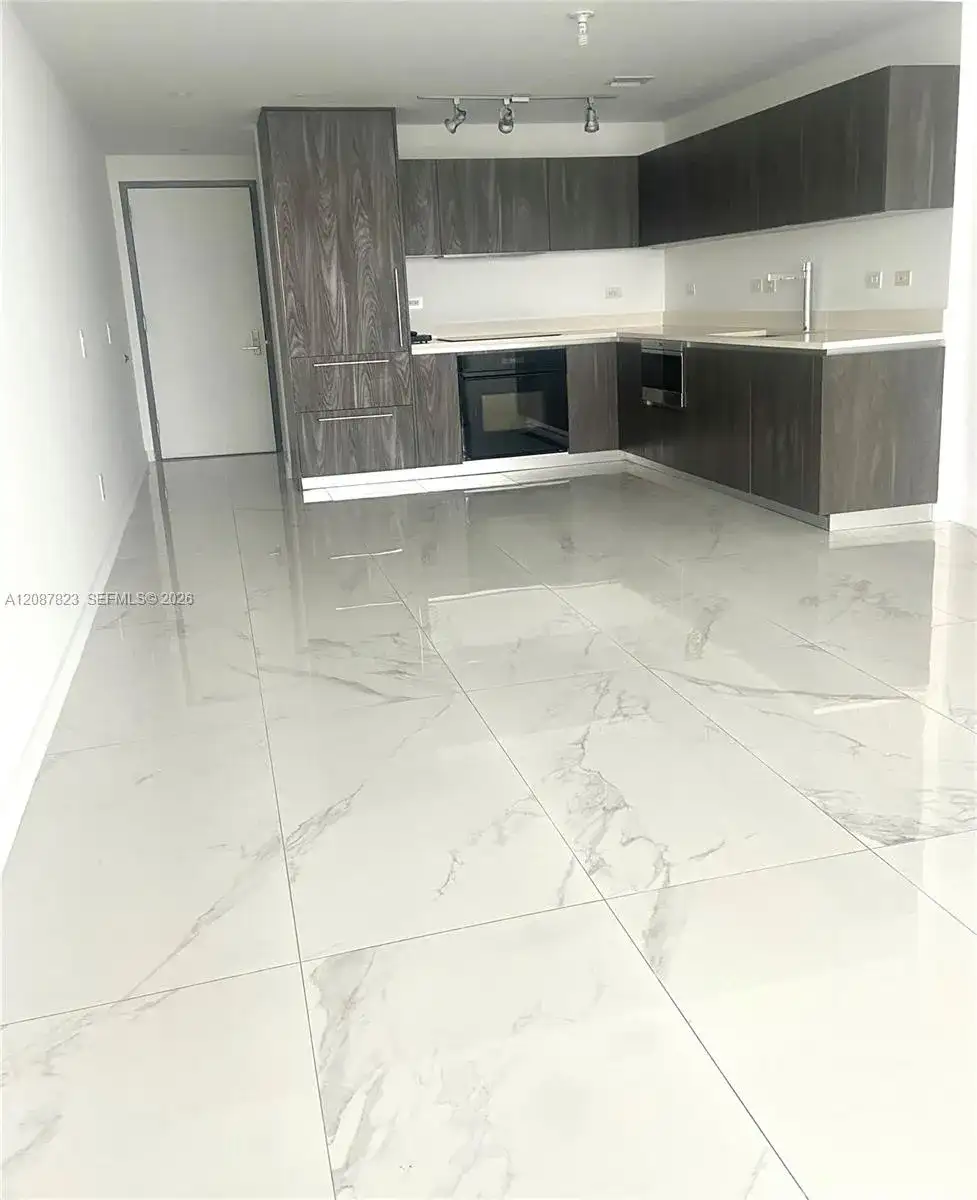 3131 NE 7th Ave # 1505, Miami FL 33137 photo 4