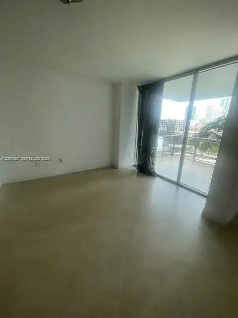 350 S Miami Ave # 1209, Miami FL 33130 photo 4
