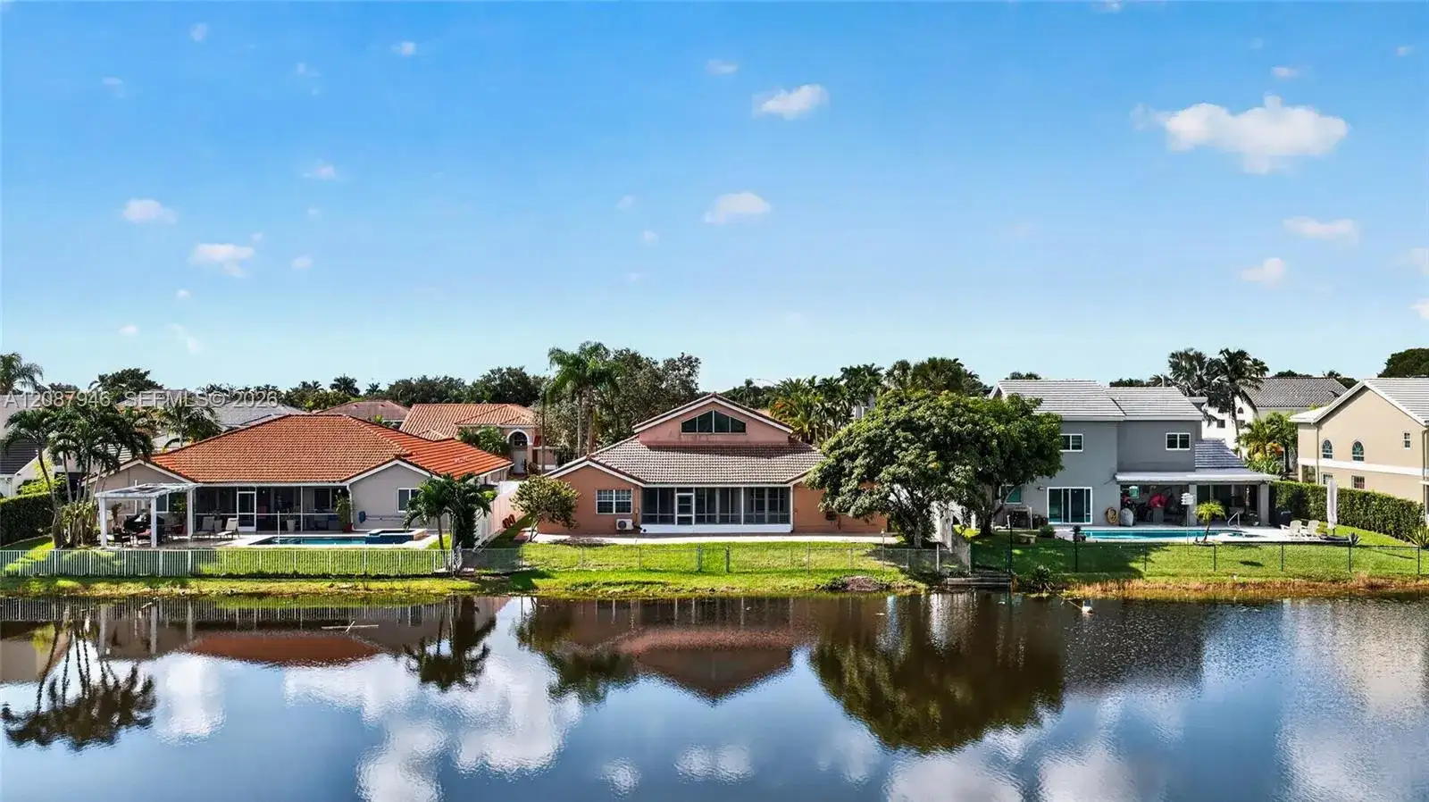 20141 NW 10th St, Pembroke Pines FL 33029 photo 2