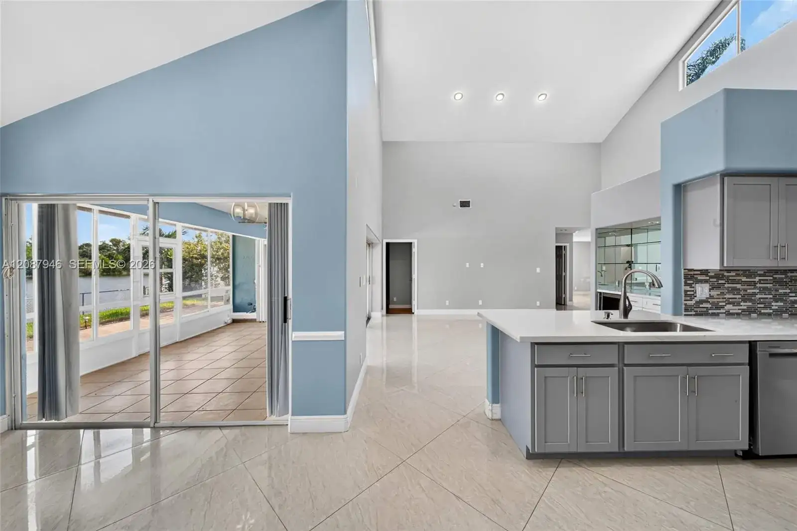20141 NW 10th St, Pembroke Pines FL 33029 photo 3