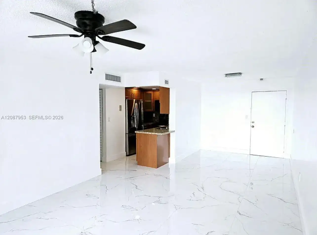 9682 Fontainebleau Blvd # 207, Miami FL 33172 photo 5