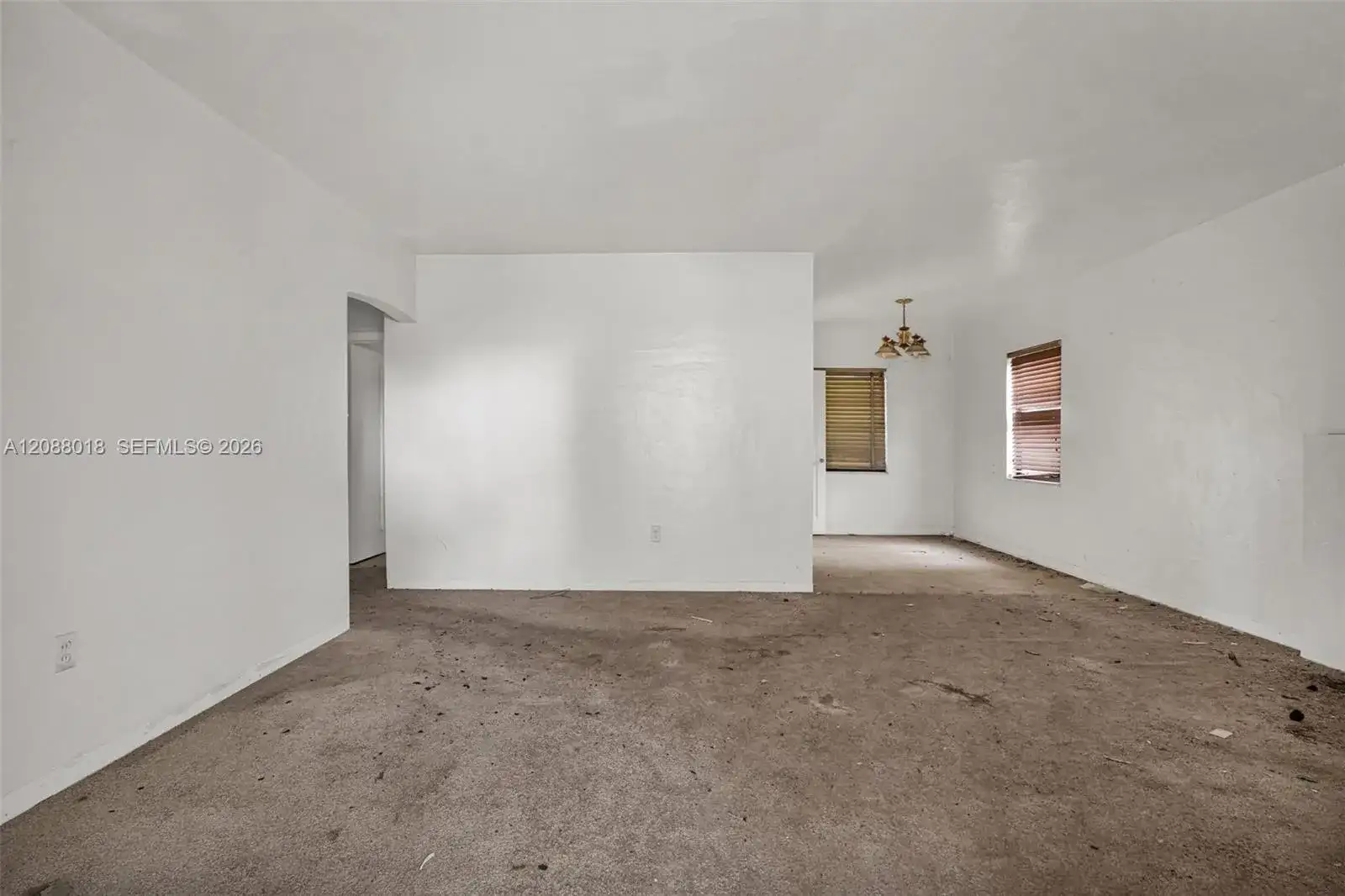 424 Minola Dr, Miami Springs FL 33166 photo 3
