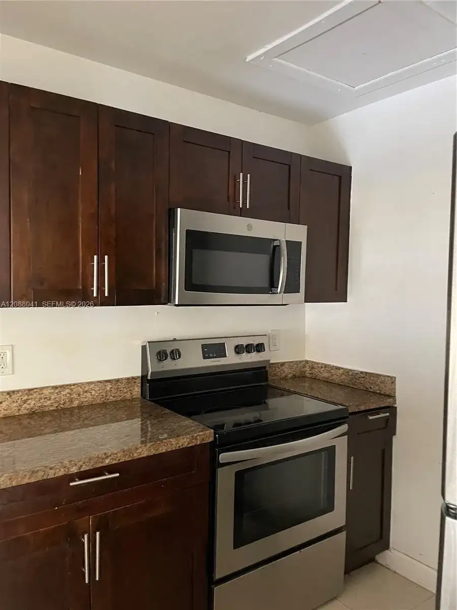 15318 SW 72nd St # 21, Miami FL 33193 photo 3