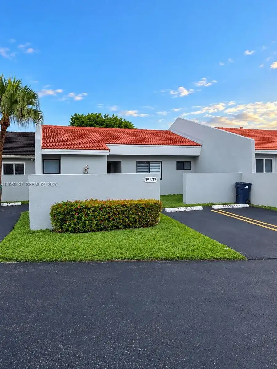 15337 SW 80th Ln, Miami FL 33193 photo 2