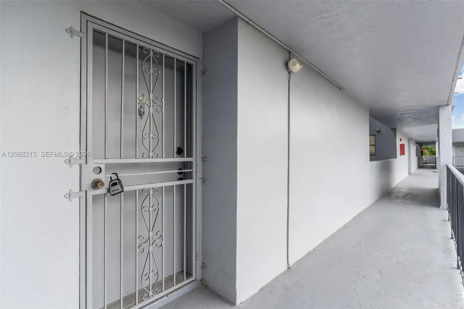 210 Fontainebleau Blvd # 410, Miami FL 33172 photo 3