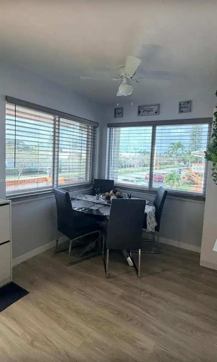 1030 SW 11 St # M20, Hallandale Beach FL 33009 photo 5