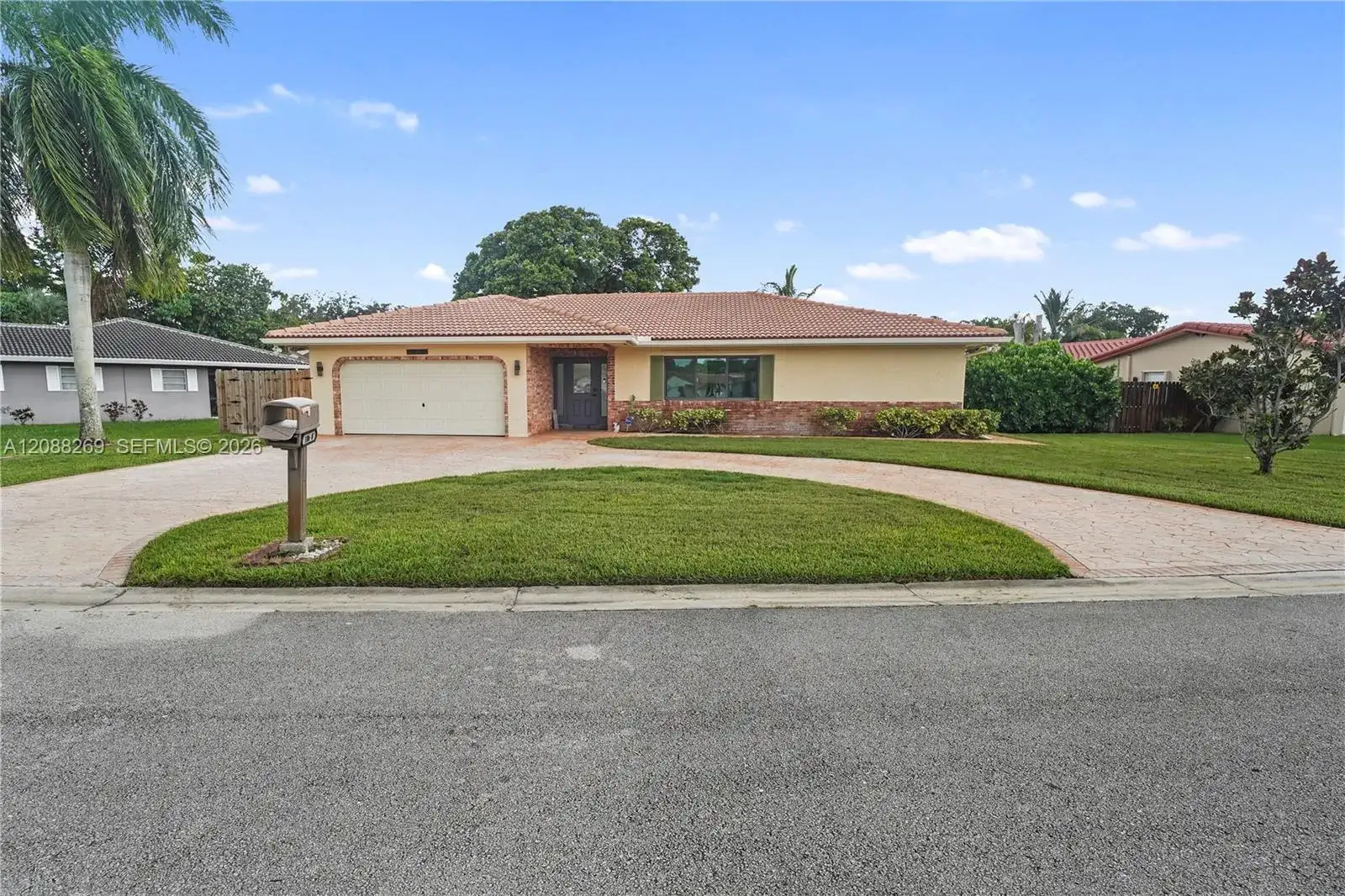 10650 NW 42nd Dr, Coral Springs FL 33065 photo 3