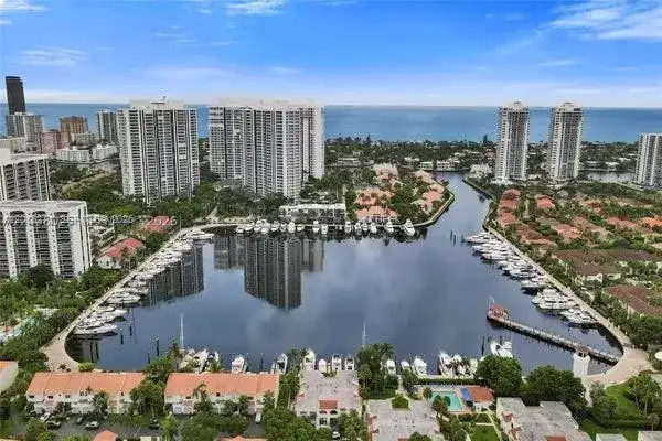 21204 Harbor Way # 12, Aventura FL 33180 photo 4