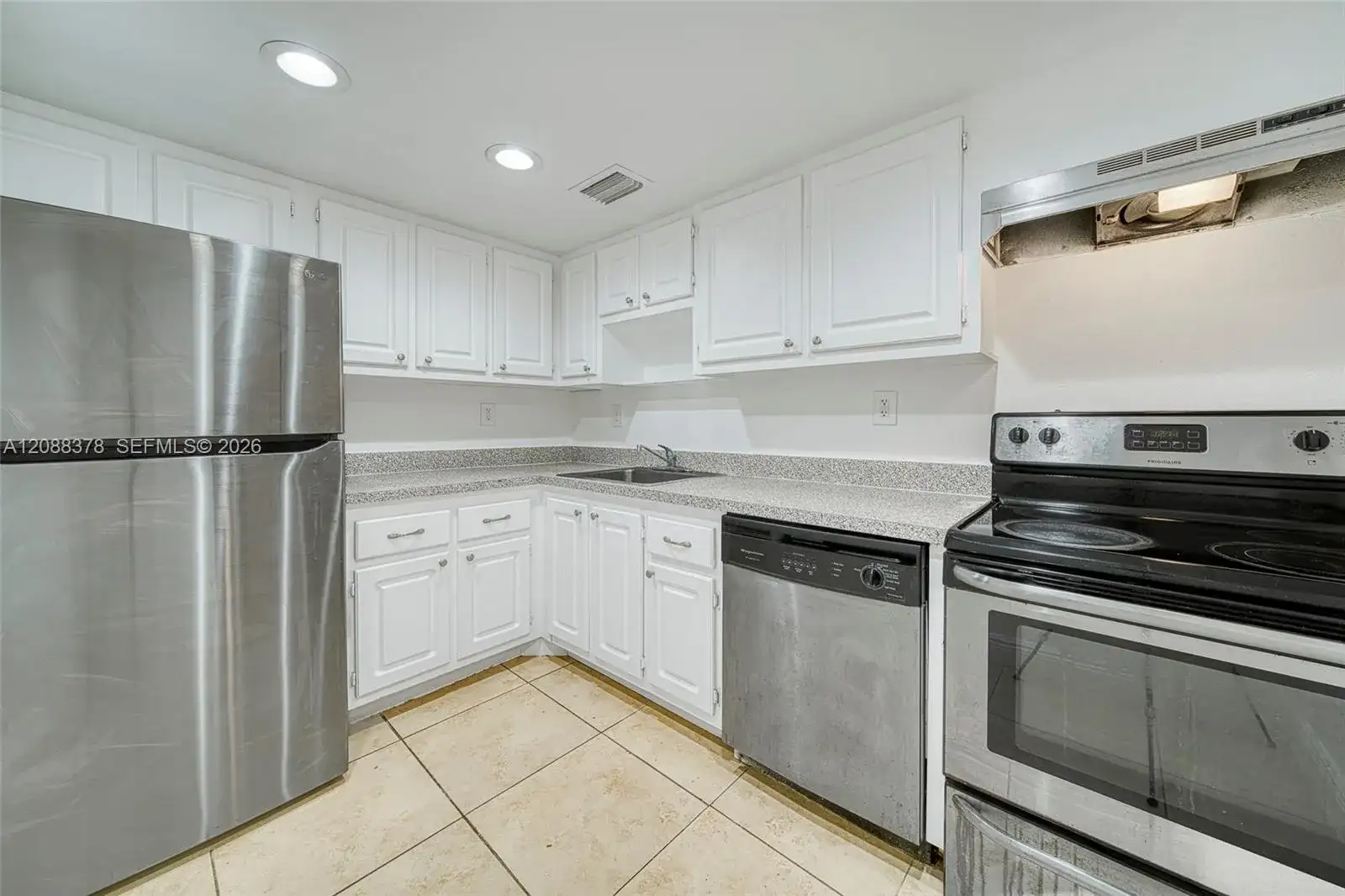 1805 Sans Souci Blvd # 122, North Miami FL 33181 photo 2
