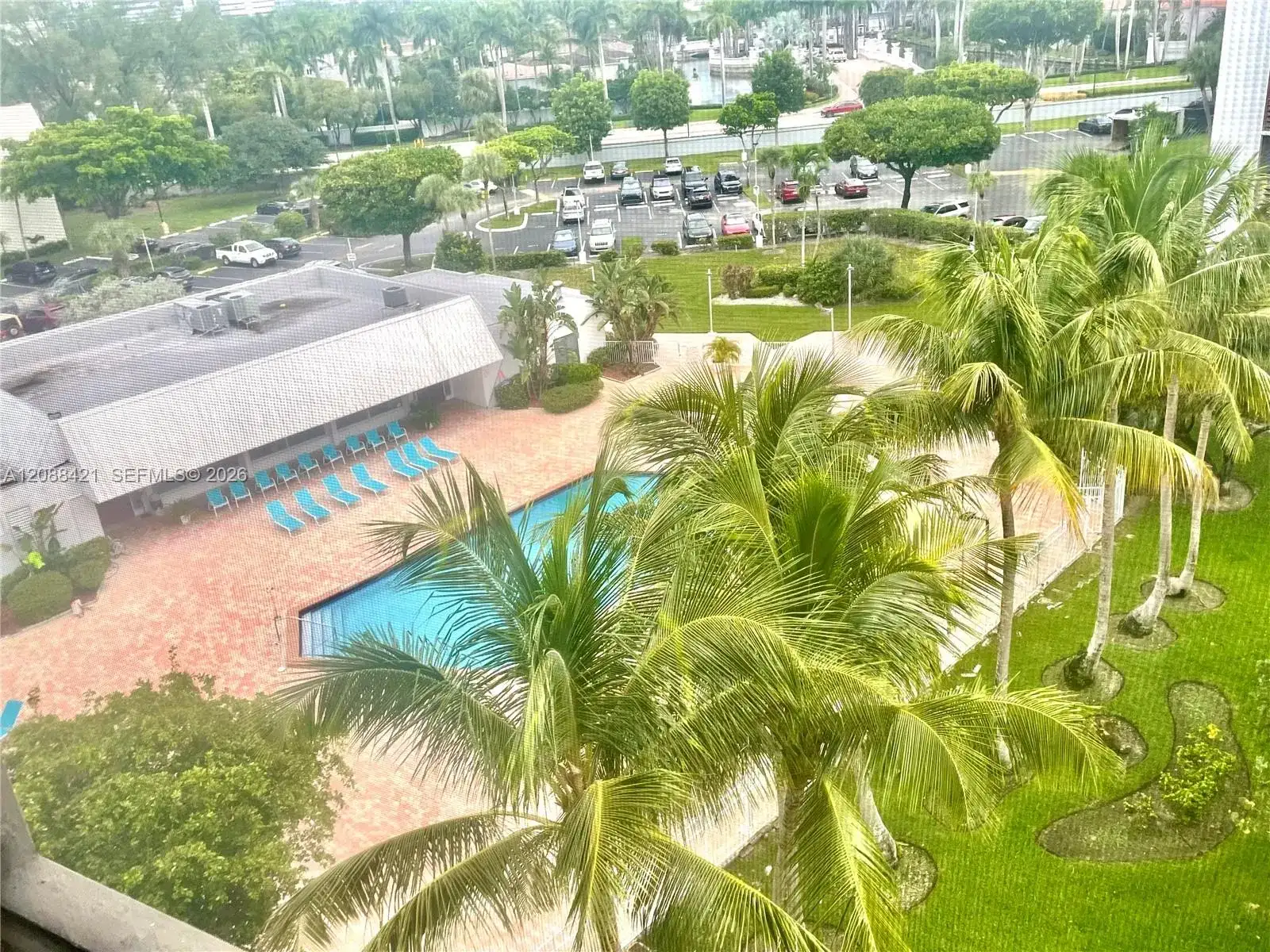 20400 W Country Club Dr # 711, Aventura FL 33180 photo 3