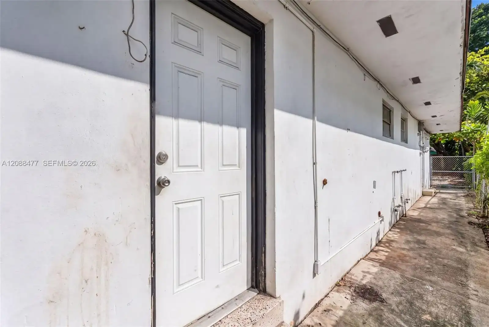 6936 NW 3rd Ave, Miami FL 33150 photo 2