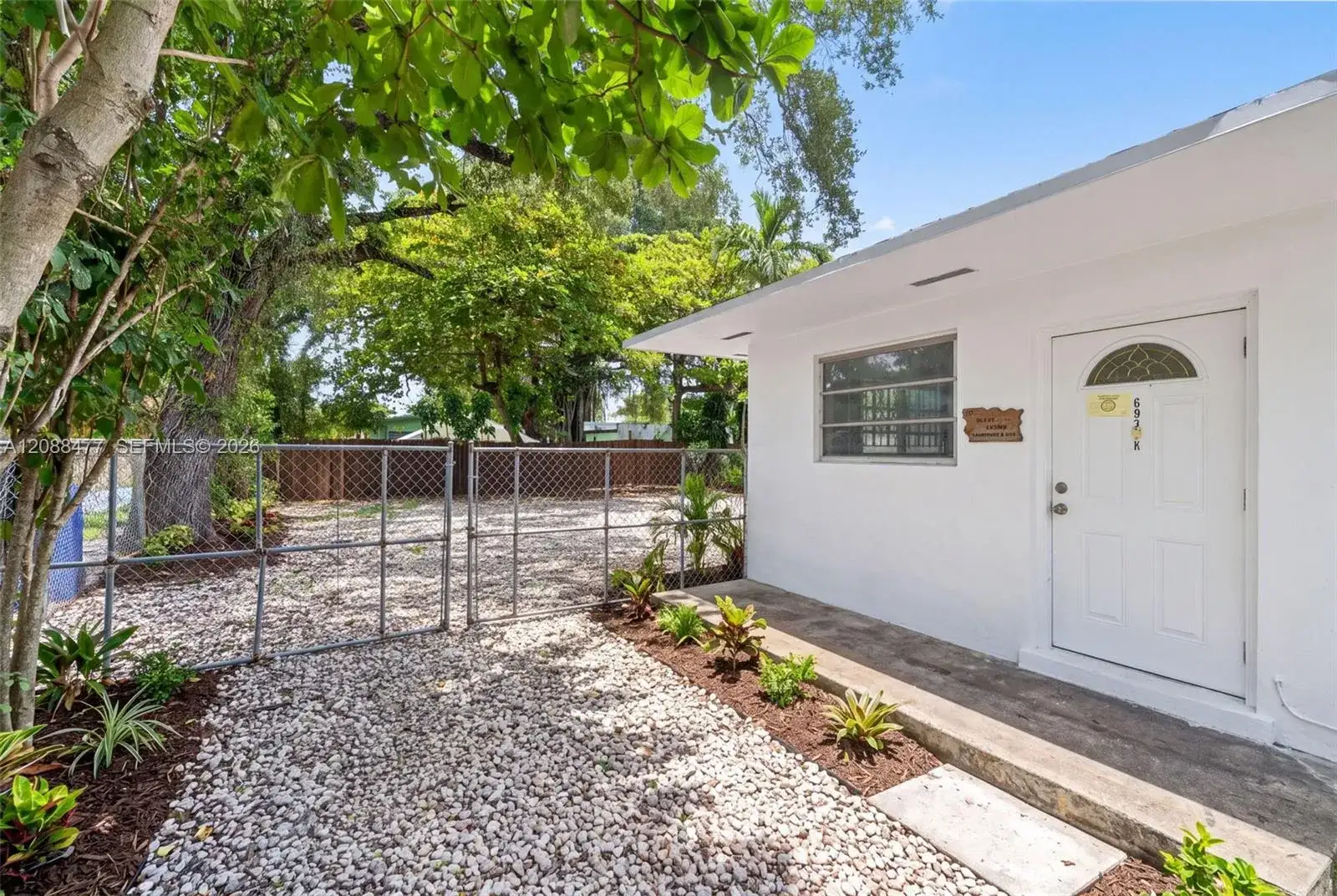 6936 NW 3rd Ave, Miami FL 33150 photo 4
