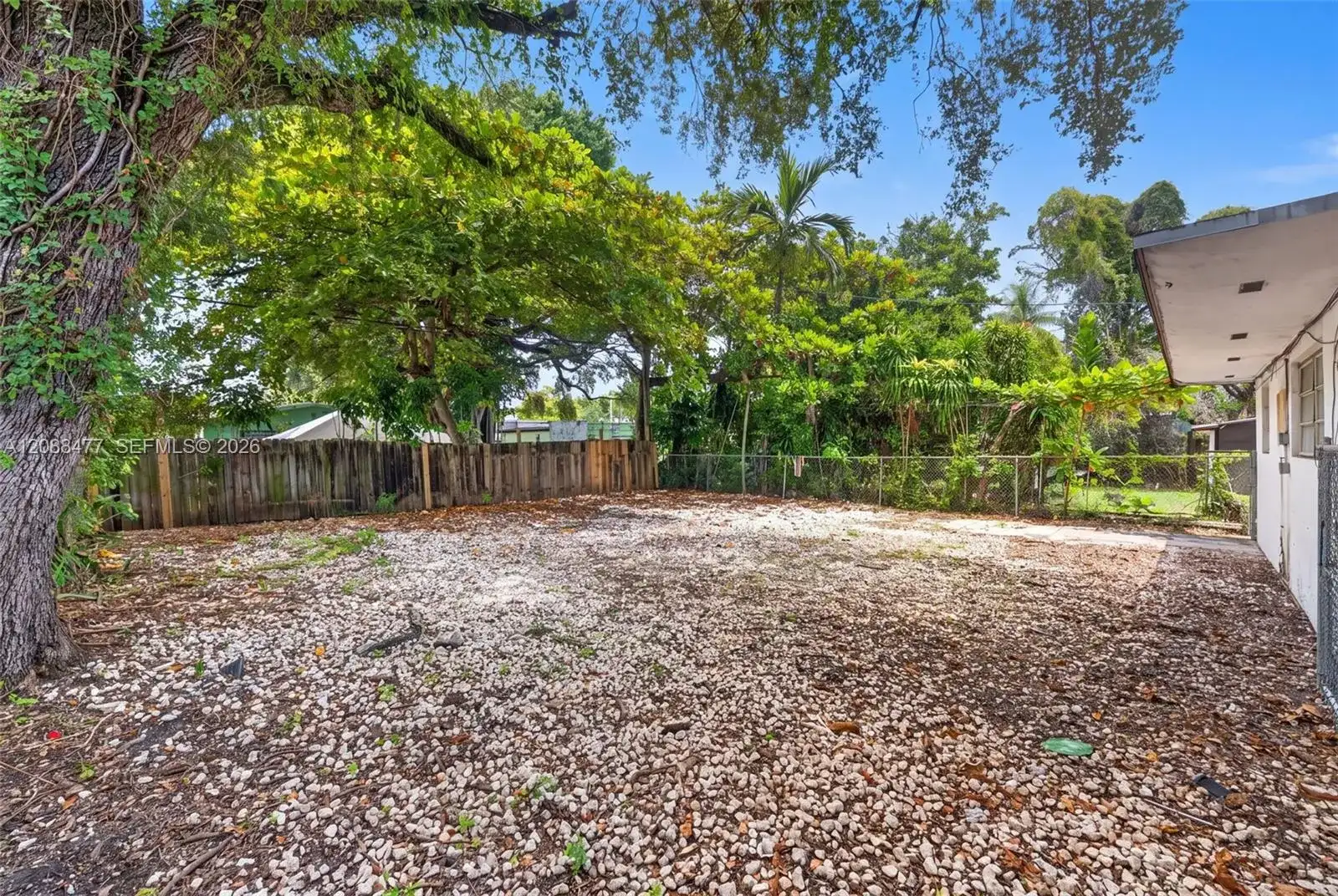 6936 NW 3rd Ave, Miami FL 33150 photo 5