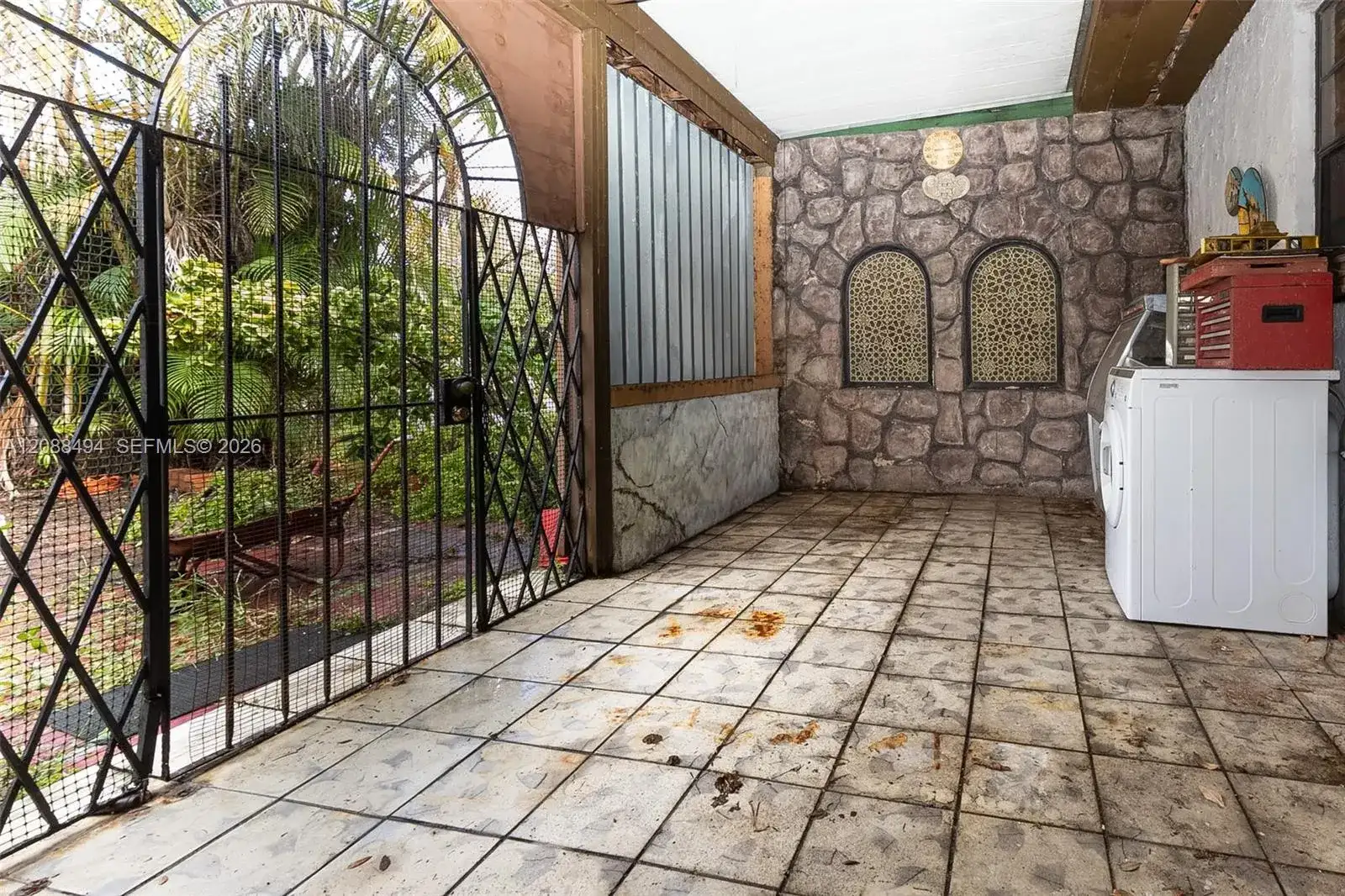 4070 NW 6th St, Miami FL 33126 photo 5
