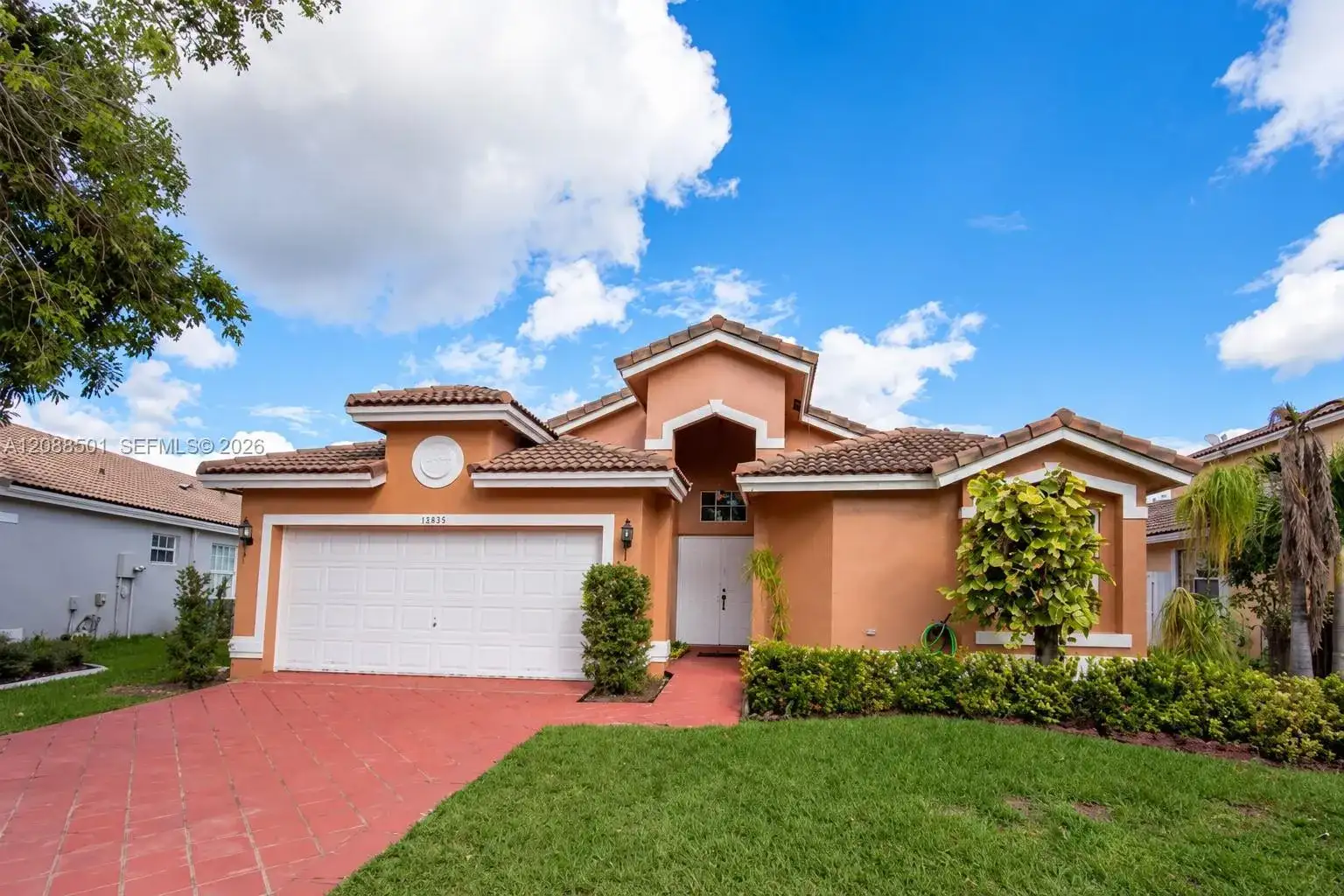 13835 NW 22nd Ct, Sunrise FL 33323 photo 2