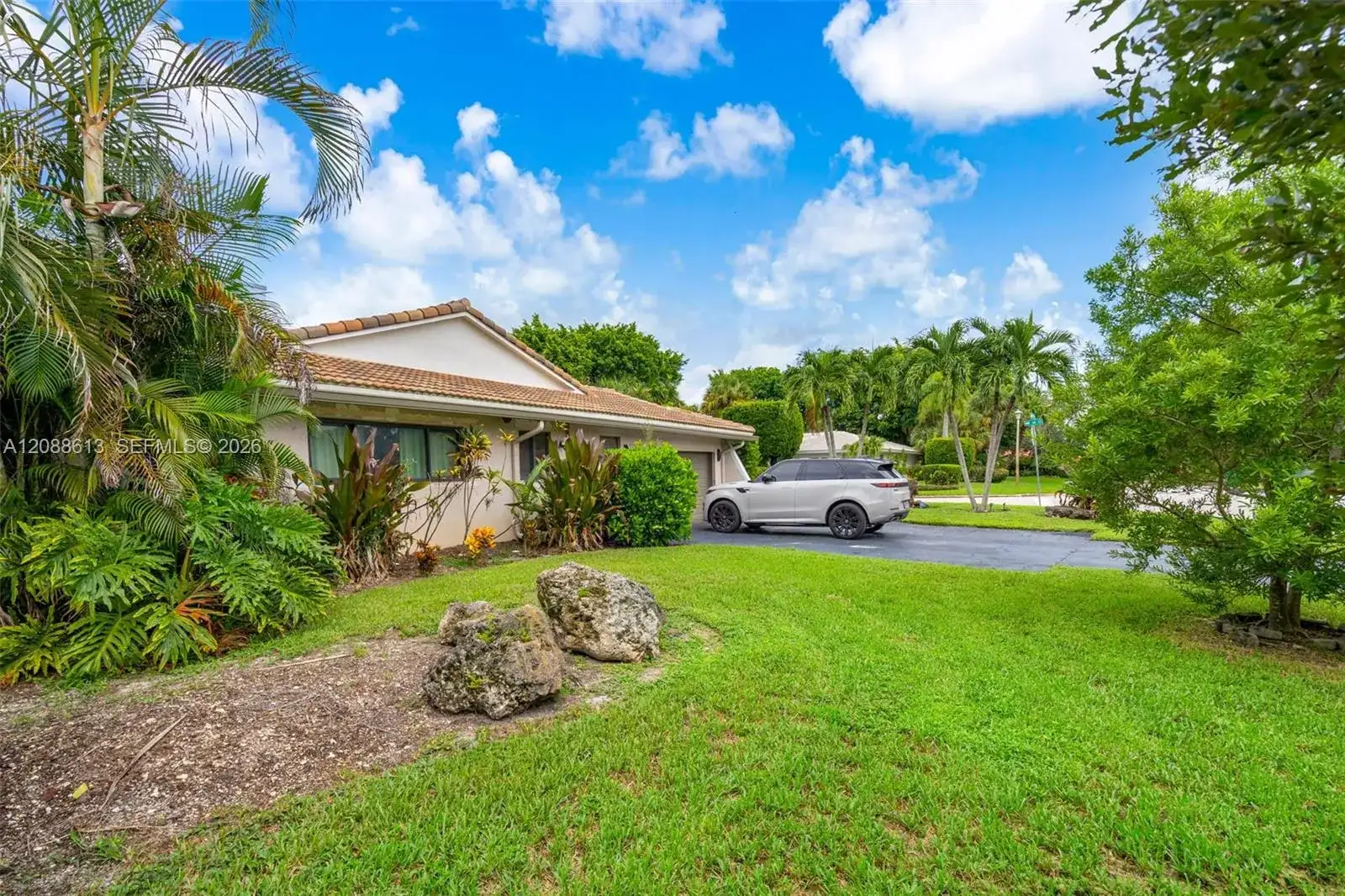 9900 NW 14th Ct, Coral Springs FL 33071 photo 4