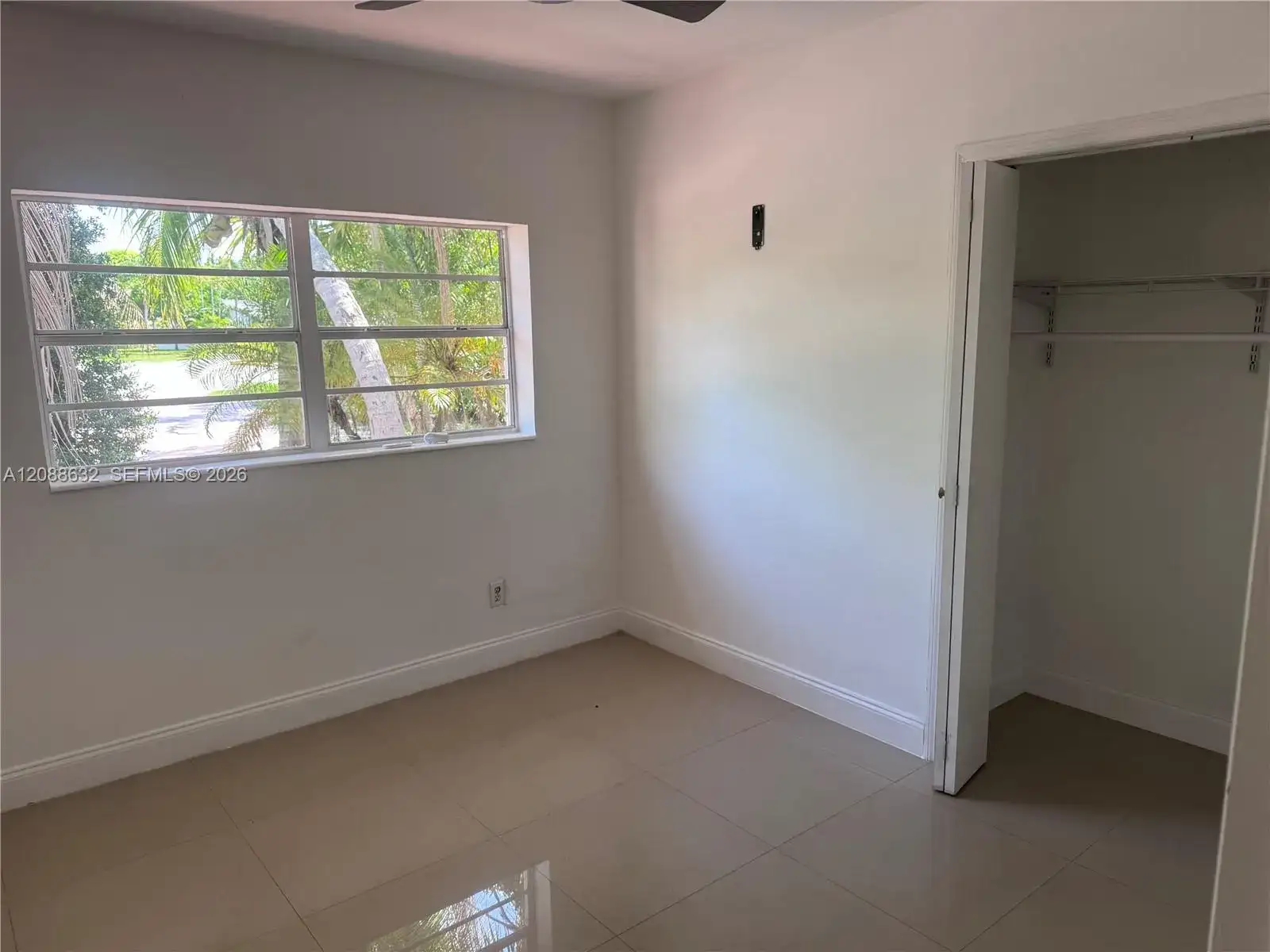 16030 Miami Dr, North Miami Beach FL 33162 photo 5