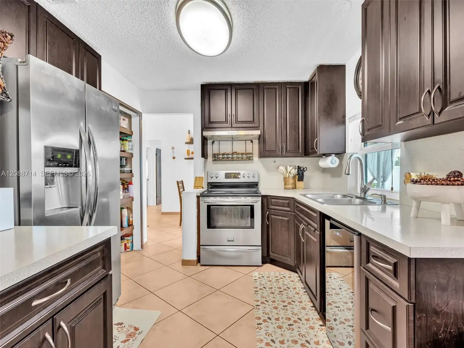 8500 NW 7th St, Pembroke Pines FL 33024 photo 5